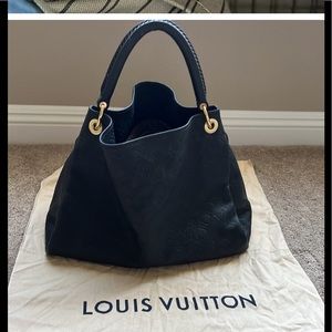 Louis Vuitton leather bag